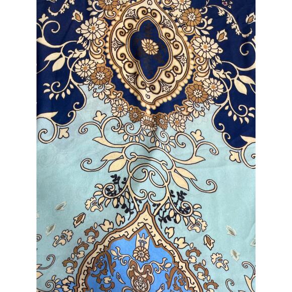 Jess & Jane Tunic Top Medium Geometric Damask V Neck Blue Gold Shirt - Picture 3 of 12